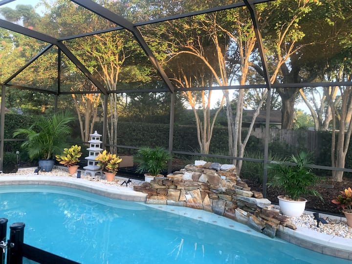 Relaxing 3-bedroom Pool Getaway - Altamonte Springs, FL
