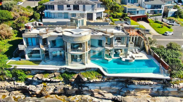 The Crypto Castle - Coogee