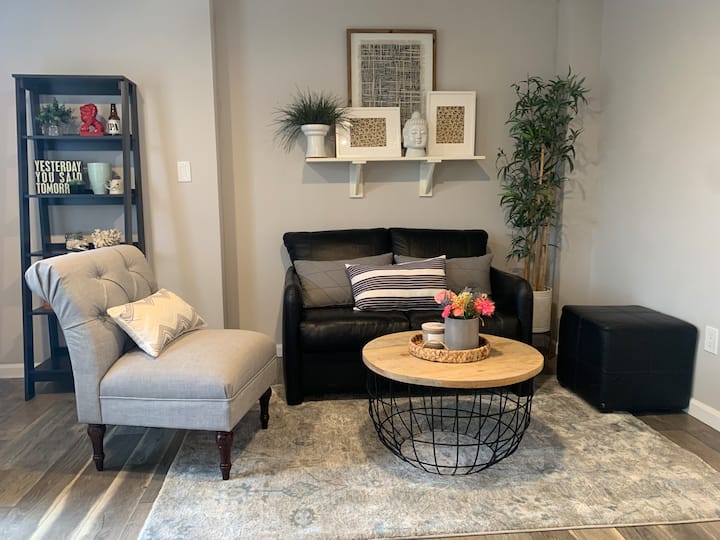 Feel Right At Home In This Cozy 2 Bedrooms Rental. - Valencia Park - San Diego