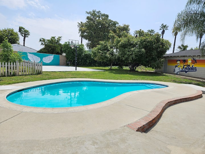 Full House With Pool ＆ Basketball Court In La - Baldwin Park, CA