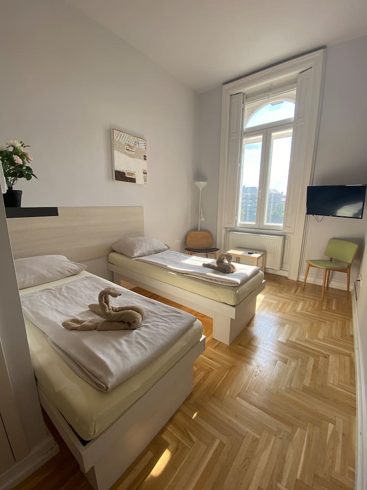 Feodorm Apartments - Budapest