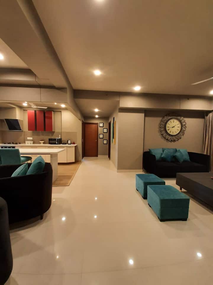 17th Floor/luxurycondo/glamorous Kitchen/alexa/ott - Jaipur