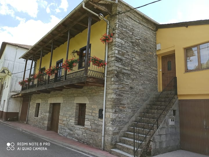 Casa Familiar En Pleno Camino De Santiago - Piedrafita del Cebrero