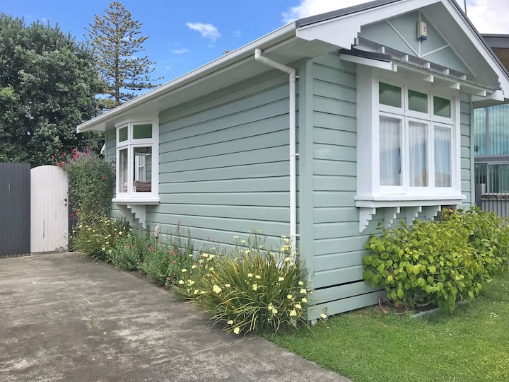 Sweet Pea Cottage, Just Minutes To Beach And City. - Napier