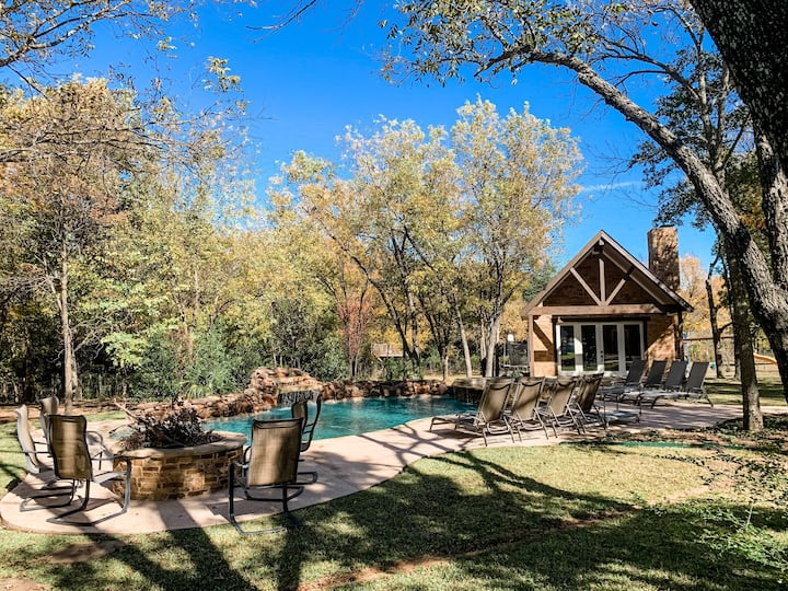The Eagle’s Nest - Cozy Guest House With A Pool - デントン, TX