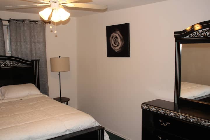 Luxury Love (Your Perfect Two Bedrooms Apartment) - Lawndale - Philadelphia