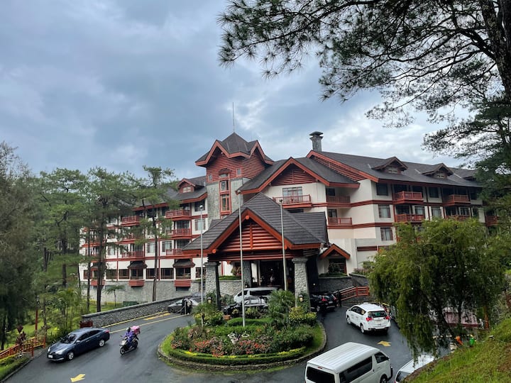 Manor Hotel Luxury One Room Suite Garden View - Baguio