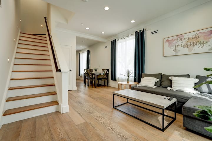 7 Beds/3 Baths, Entire House, Events Are Welcomed - 캠던