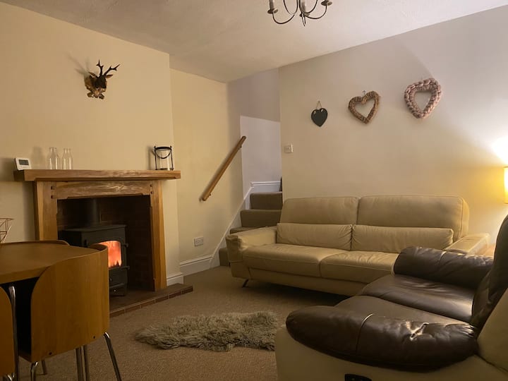 A Cosy 2 Bedroom Family Friendly Living Space - Chesterfield