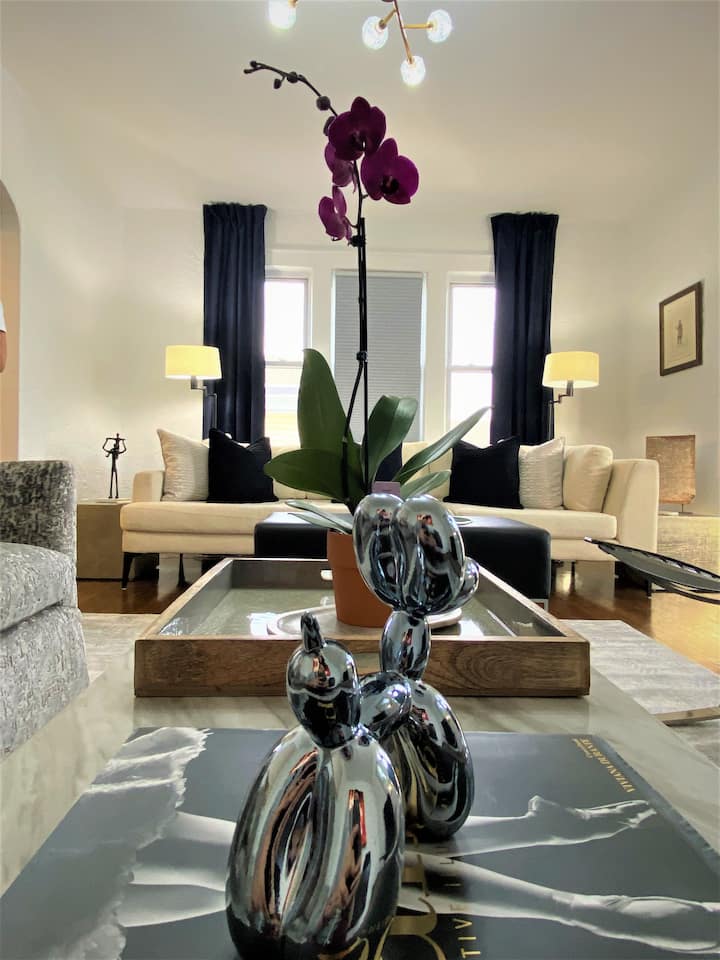 Luxury Designer 3 Bedroom ( Office) Vacation Home. - Bridgeport, CT
