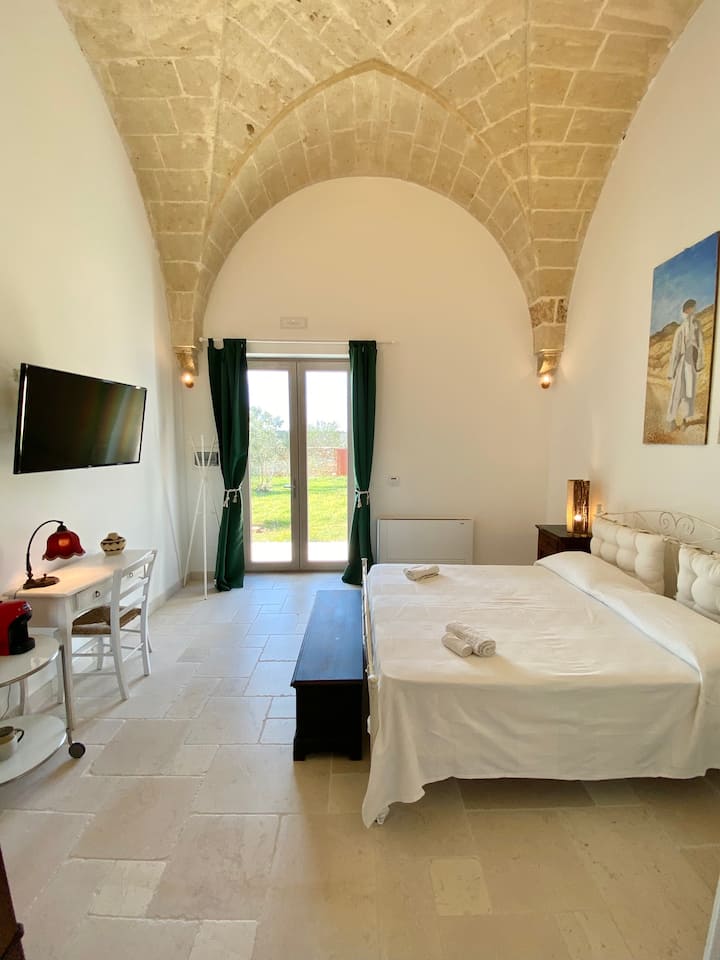 Superior Double Room In Masseria Acquare - Torre San Giovanni