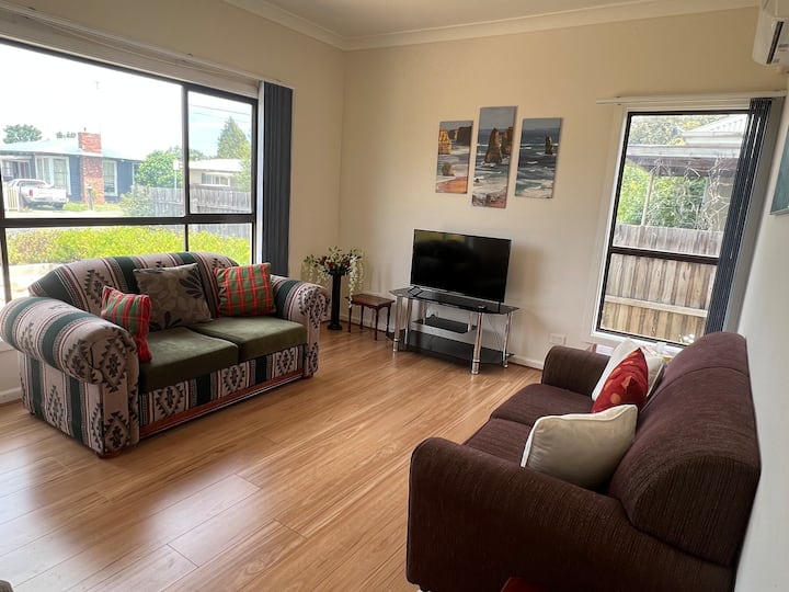 3 Bedroom Home In Norlane, Perfect For Getaways - Geelong Arena