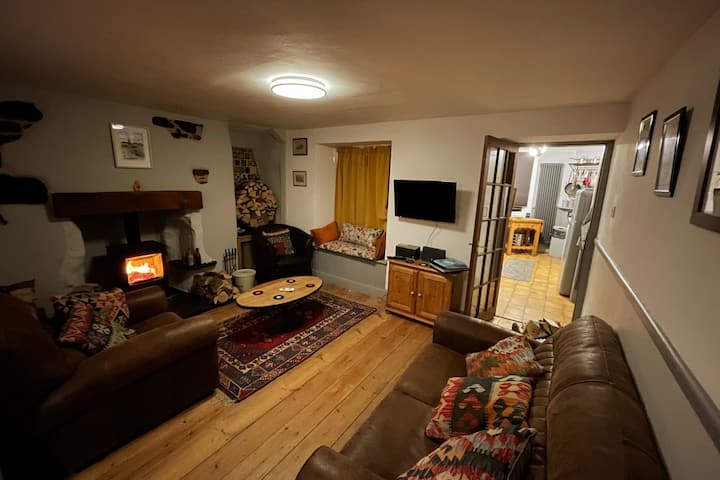 Cosy Historic Cottage In Lovely Coastal Village. - Exmouth