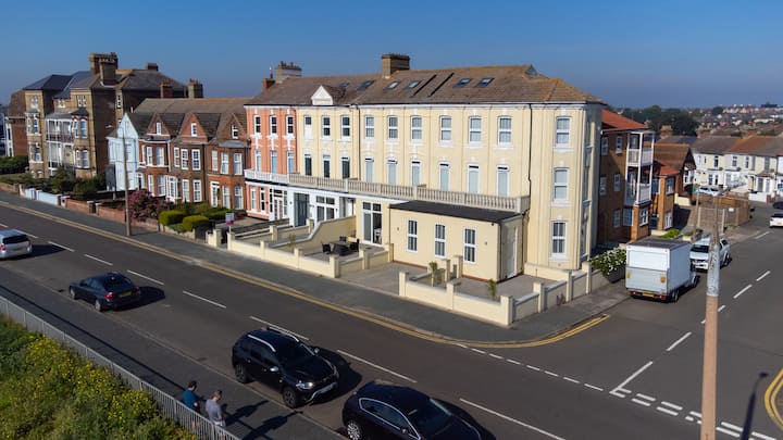 Dovercourt Serviced Apartments By Space Apartments - Harwich