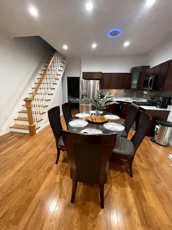 Entire Residential Home 4br 15 Mins To New York - Weehawken, NJ