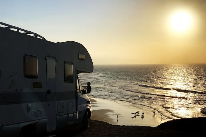 Mercedes-benz Ahorn Camper In Costa Calma - Fuerteventura