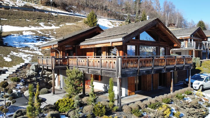 Chalet Orient: Luxury Alpine Living - Sion