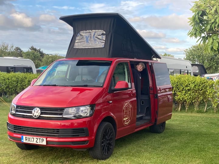 Immaculate! Vw T30 Automatic Camper - Free Parking - Edmonton, UK