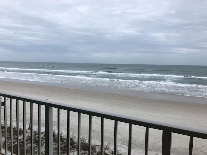 Lovely Two Bedroom/2 Bath Beachfront Condo! - Ponce Inlet