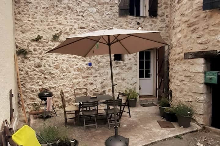 Charmante Maison De Village Provençale - Aiguines