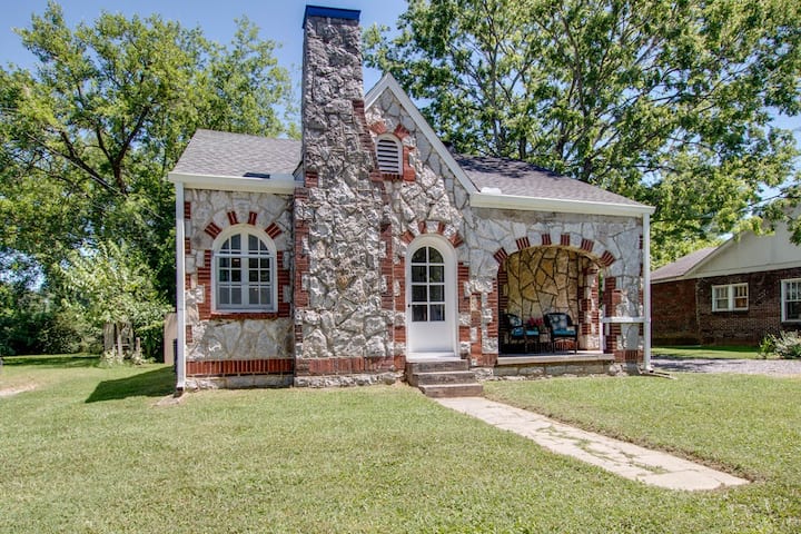 Little Stone House In The Heart Of Murfreesboro - Murfreesboro, TN
