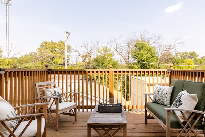 Deck+queen Beds+1 Min. To Shop+ Zero Cleaning Fee! - Niles, IL