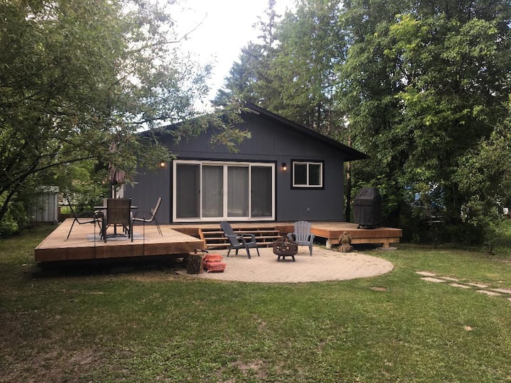Open Concept, Like Home, Three Bed, Six Person - Gimli