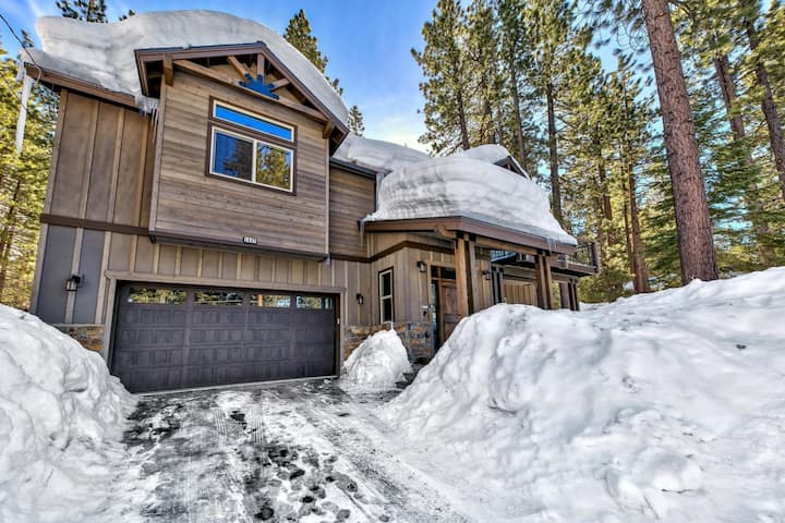 Air Conditioning, New High-end Home, Foosball, Bunk Beds - South Lake Tahoe, CA