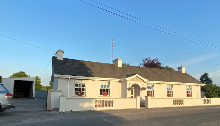 Betty's Cottage - County Westmeath