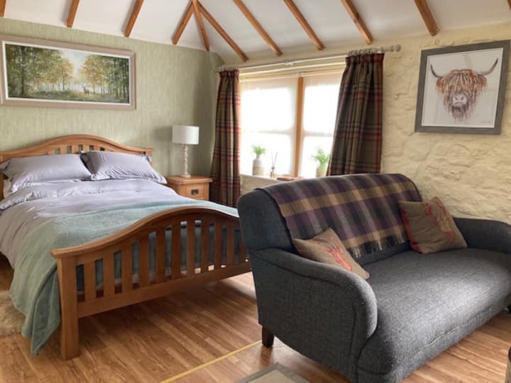 Romantic, Cosy Barn Situated In A Quaint Village - Jedburgh