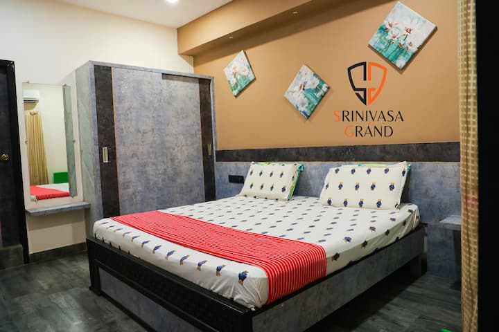 Premium Suite At Srinivasa Grand - Bapatla