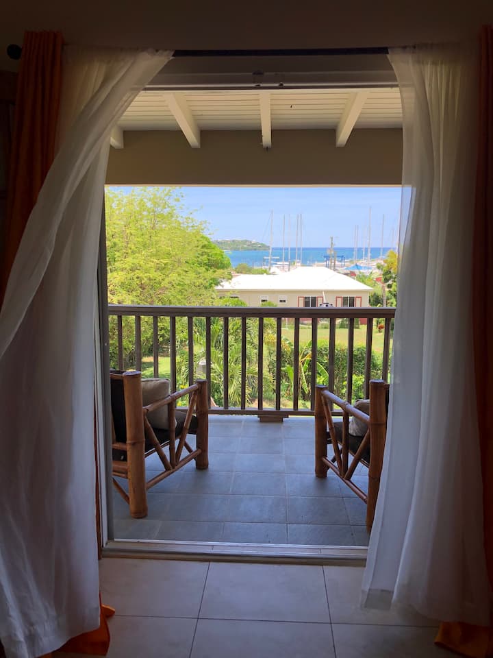 Lovely 2 Bedroom Apartment With Views Of The Sea. - Antigua and Barbuda