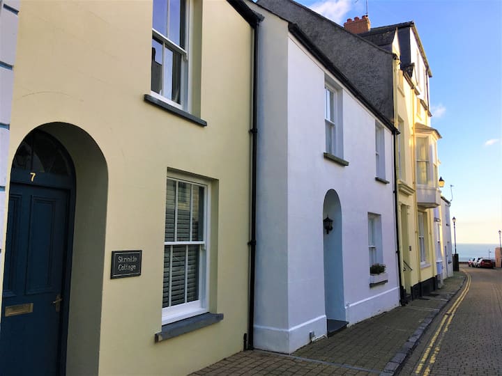 Skrinkle Cottage Within The Walled Town Of Tenby - Tenby