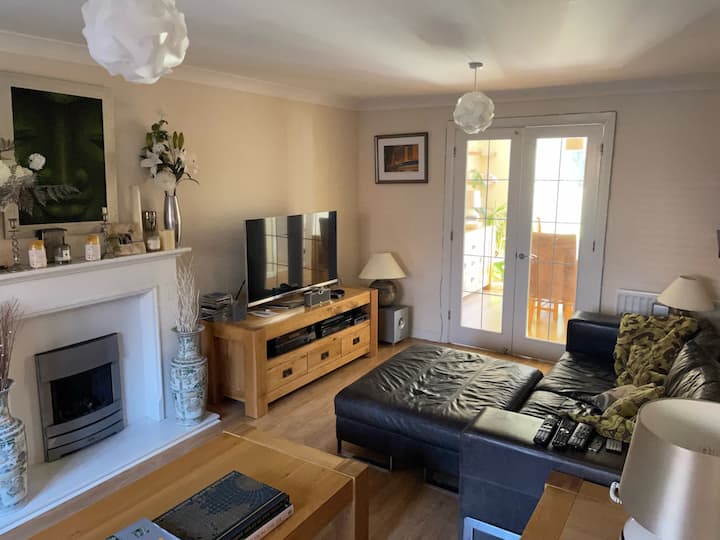 Spacious 4 Bedroom Residential Property - Seaford