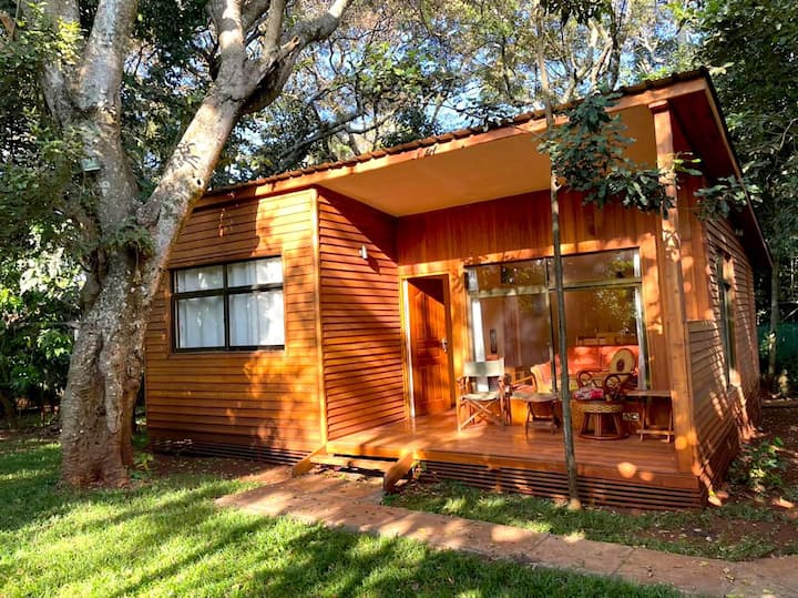 Cosy 2-bedroom Cabin With Private Garden - Kenia