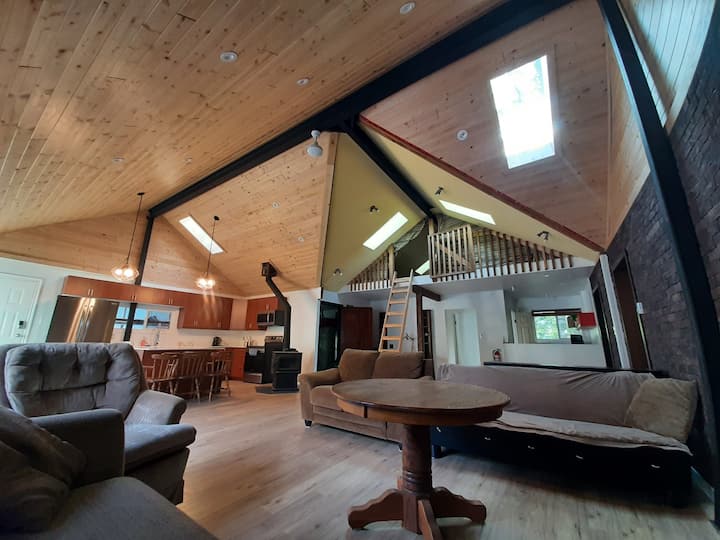 Private Entire Cabin With 3 Bedrooms - Squamish