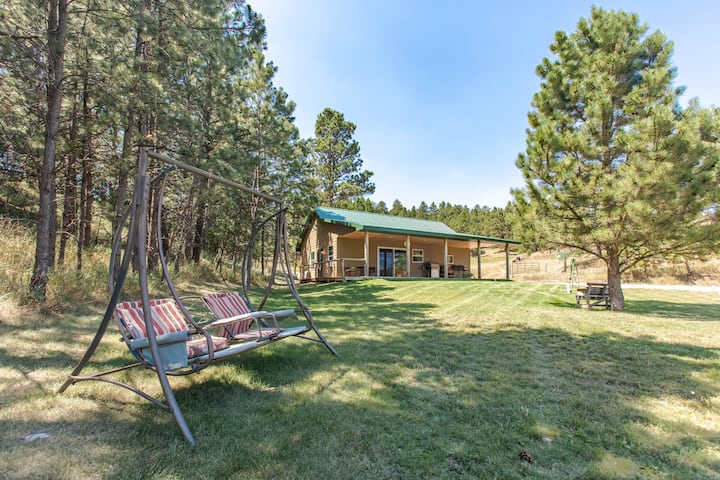 Beautiful Black Hills Cabin Centrally Located. - Hermosa, SD