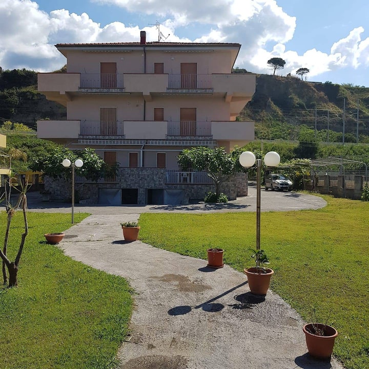 Appartamento In Riva Il Mare, In Una Oasi Di Pace - Sangineto