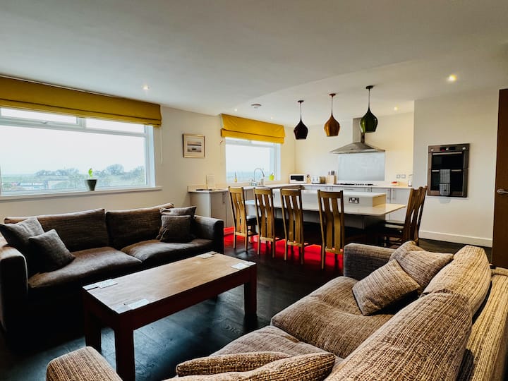 Stunning Sea Views From This Contemporary Property - Morecambe