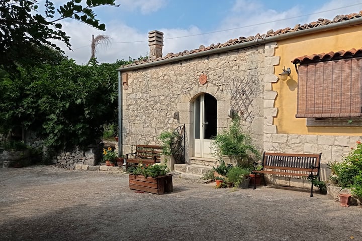 Bagolarohouse-guest Suite In The Hyblean Mountains - Provincia di Raguse