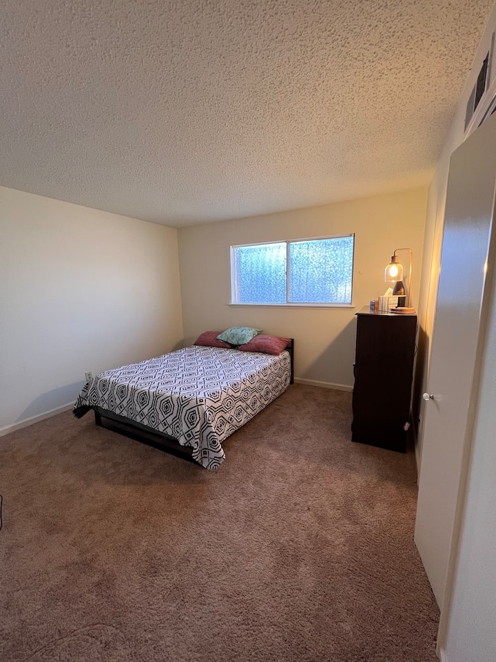 Private Room, Near Gila Medical Center - Silver City, NM