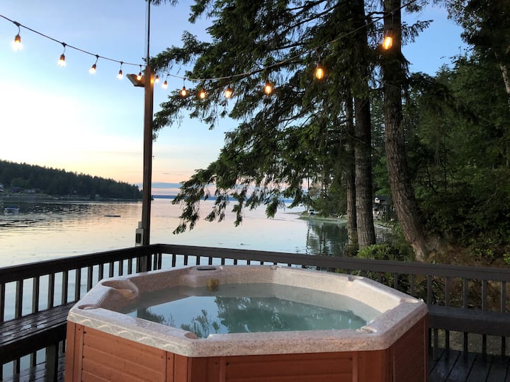 Waterfront With Hot Tub Pnw Cabin - Joemma Beach State Park, Longbranch