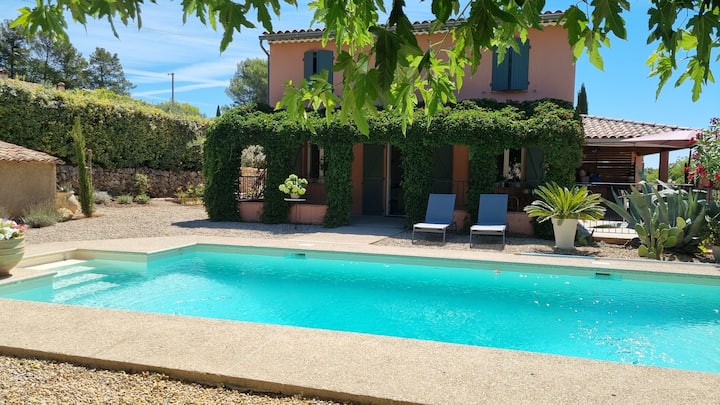 Agréable Villa Provençale Avec Piscine. - Cotignac