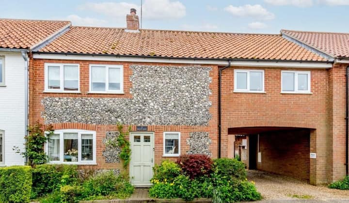 2 Bailey Gate In The Heart Of Castle Acre - 스와팜