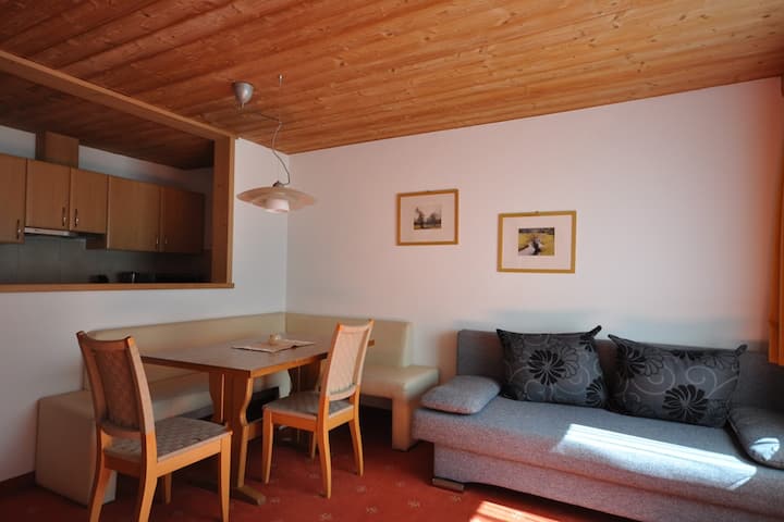 Apartment 210 Mit Balkon In Den Tiroler Bergen - Feichten im Kaunertal
