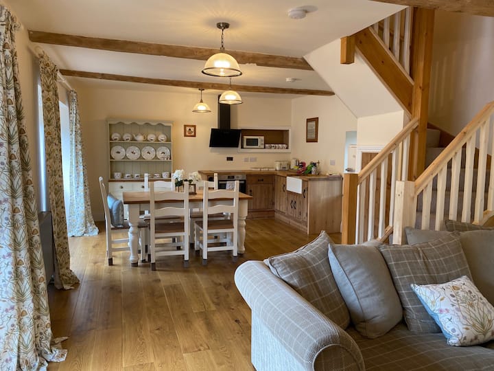 Beautiful 2 Bedroom Cottage At Country Manor House - ハダーズフィールド