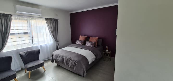 Luxury Self-catering Bachelor Apartment - Mthatha