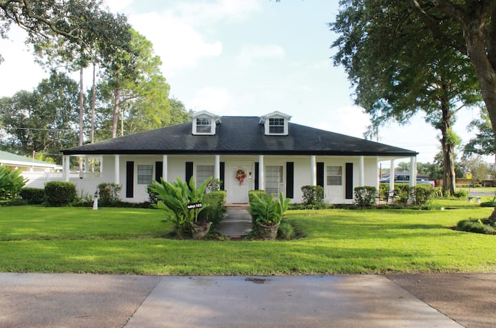 Audrey's Lodging Gives You A Great Experience! - Houma, LA
