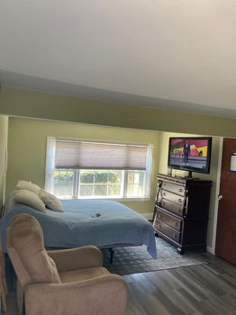 Fresh Meadows Queens NY airbnb, hotels and vacation rentals