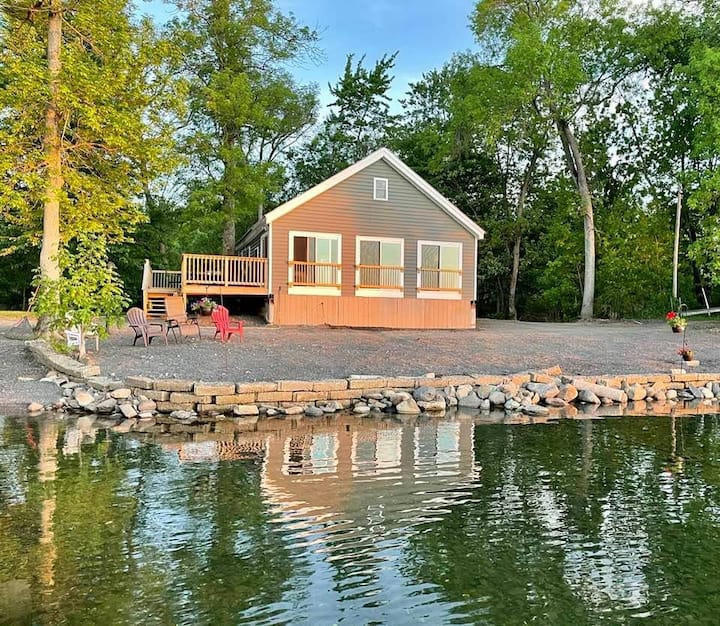 Private Cottage On Lake Champlain - Burton Island State Park, St. Albans Town